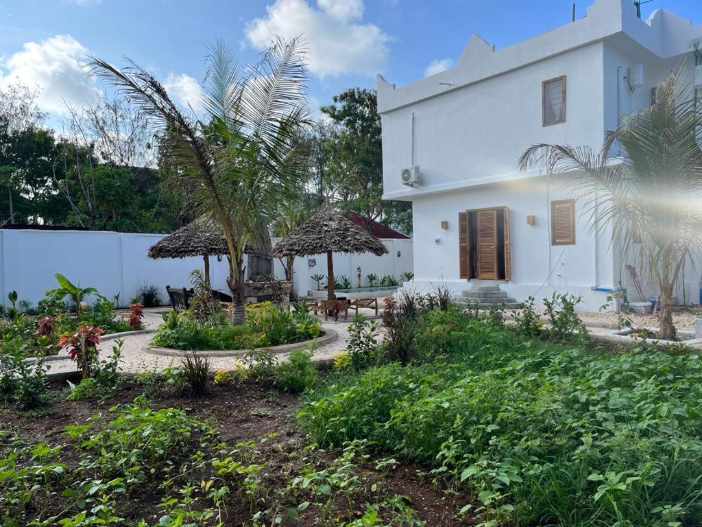 Lala Salama Kendwa Villas Exterior photo